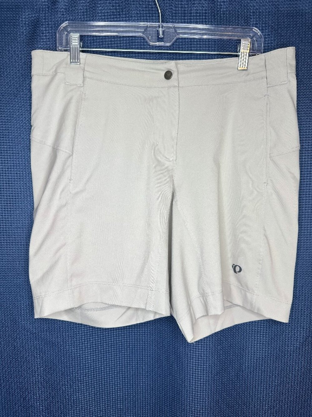 Pearl Izumi Canyon Shorts in Gray **No Padded Liner** LARGE Cycling Walking